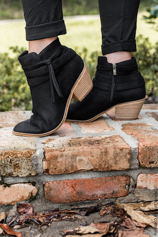 Busy Life Booties - Black